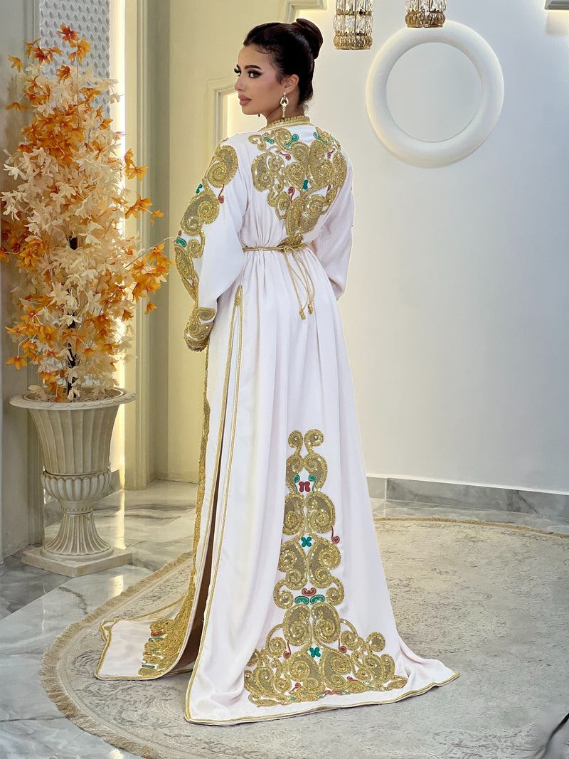 Takchita Alice en exclusivité