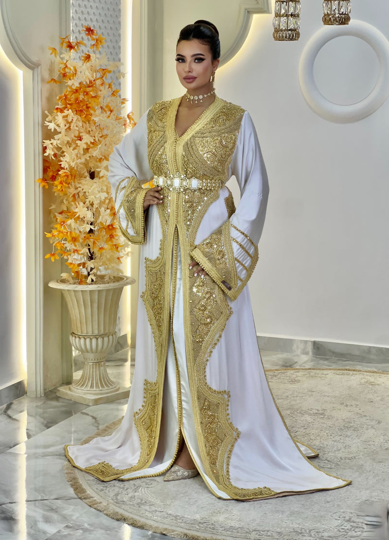 Takchita Dilara en exclusivité