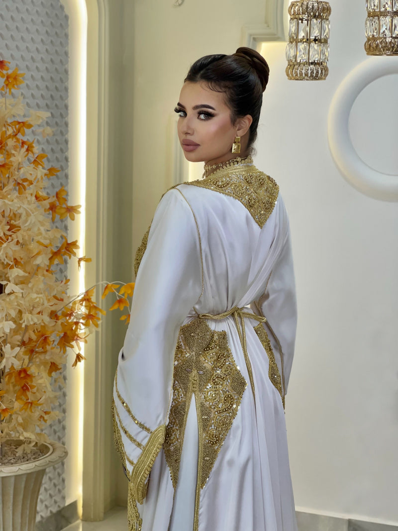 Takchita Dilara en exclusivité