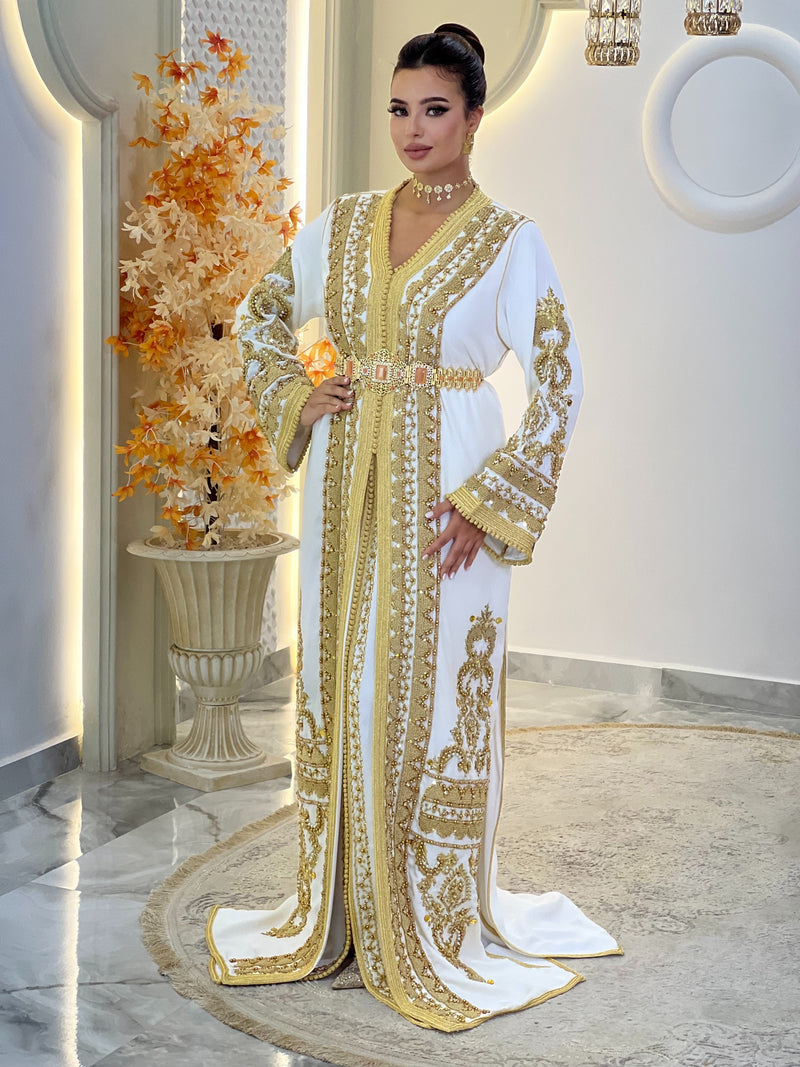 Takchita Manal en exclusivité