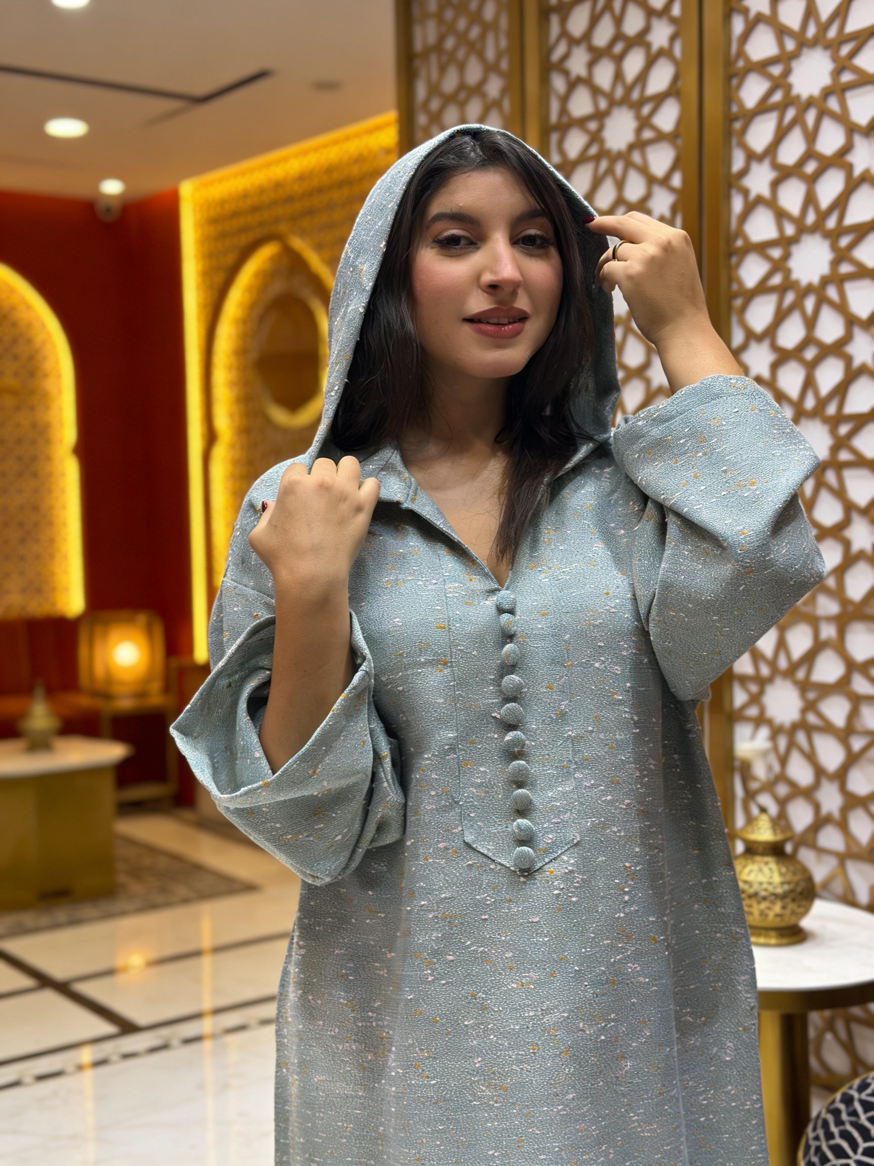 جلابة ثوب بوكليت. bouclette فصالة جبلية بالجياب