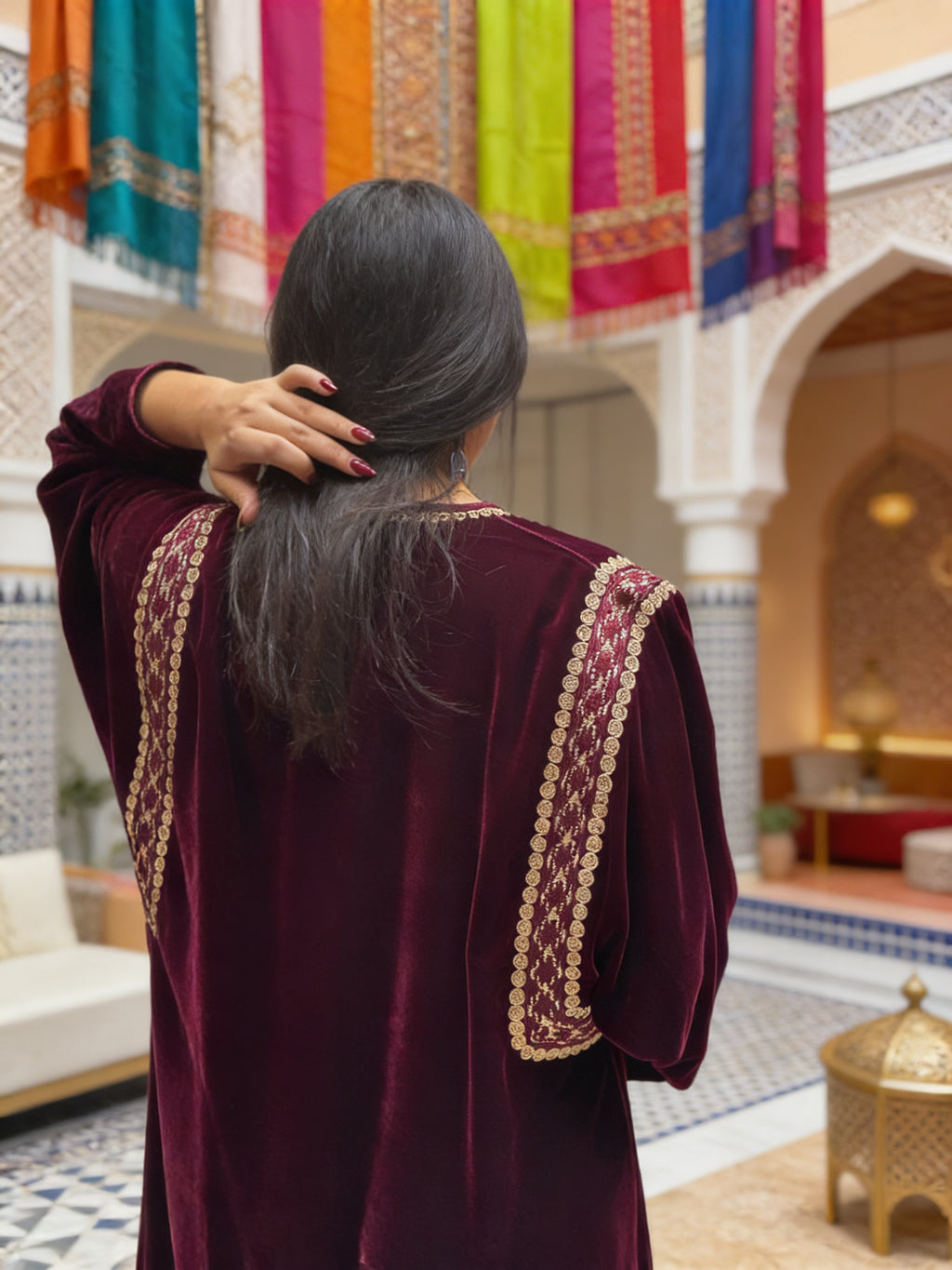 قفطان بلا حزام موبرا بوردو بالسفيفة و 4 فيل فصالة مخزنية